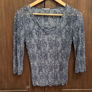 Women's Small blue pattern blouse crinkly soft fabric with drawstring.